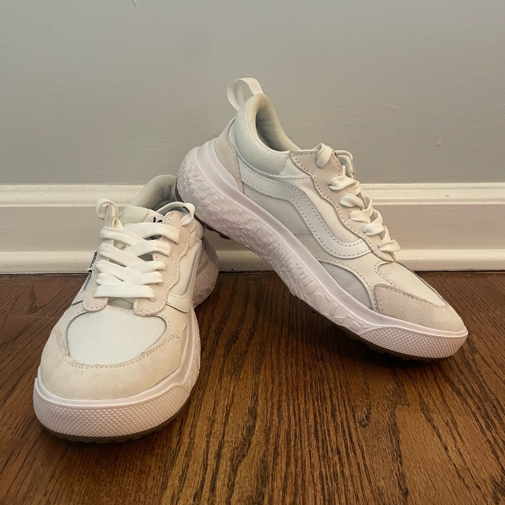 Like new Vans UltraRange Neo VR3 Shoe men’s 5.5/women’s 7